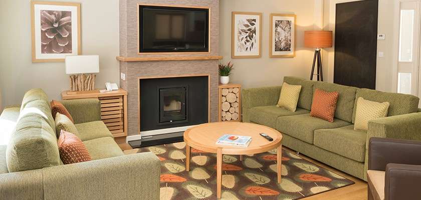 Exclusive Lodge living area