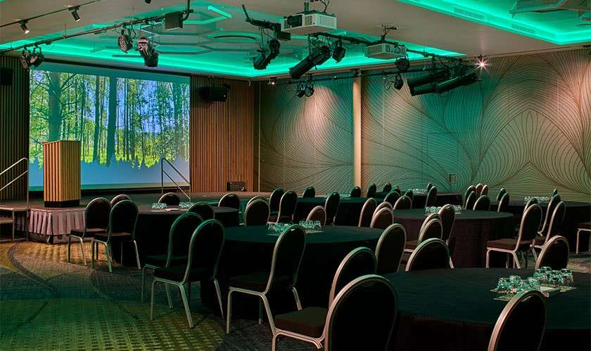 Inside of a conference room at Sherwood Forest