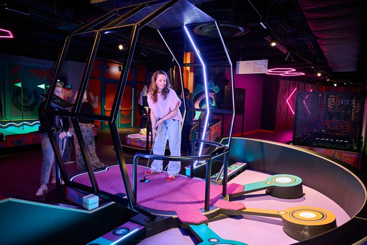 B2B - Entertainment Hive 